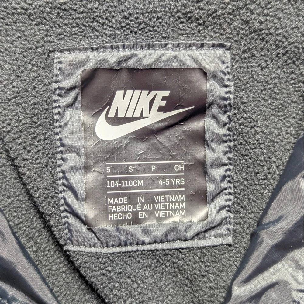 Nike Kids Black Windrunner Hooded Fleece Lined Windbreaker Jacket Size 5 4-5 YRS